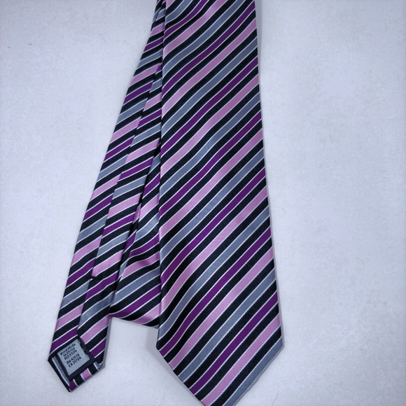 Geoffrey Beene Silk Tie Unique Beautiful Pink mult - Picture 5 of 5